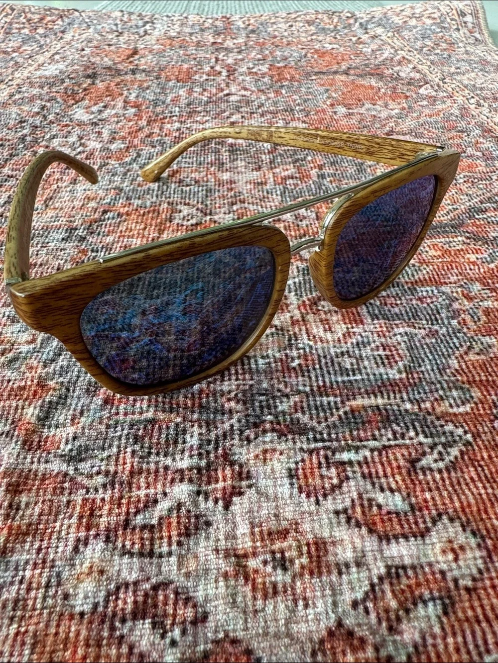 Southpole Woodgrain Bar Sunglasses Sunnies Silver Bar and Blue Metallic Lenses